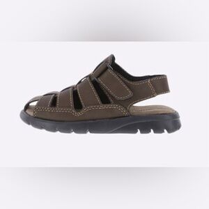 NWOT SmartFit Brown Livingston Fisherman Sandals w/Velco Fastening. Size 2.